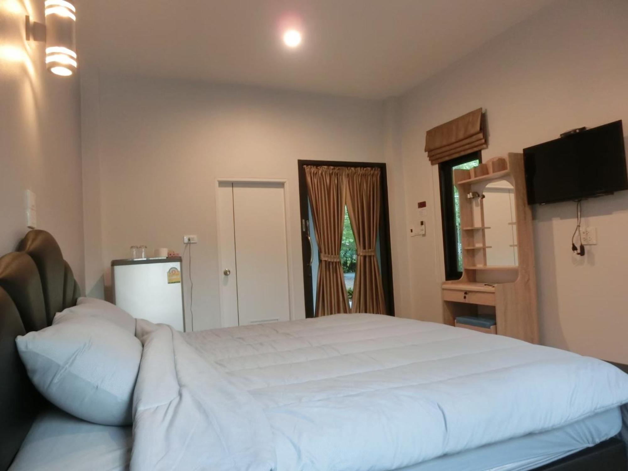 Big House Resort Trat Exterior photo